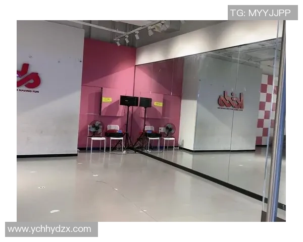 重庆街舞队引领潮流最新街舞技术TOP10全解析