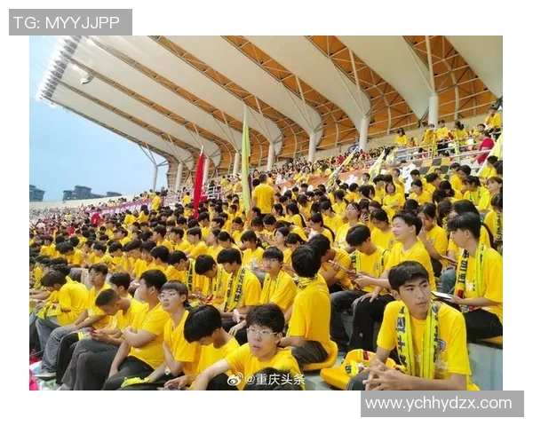 重庆足球队速度之争引发热议球迷观点各异分析战术与表现